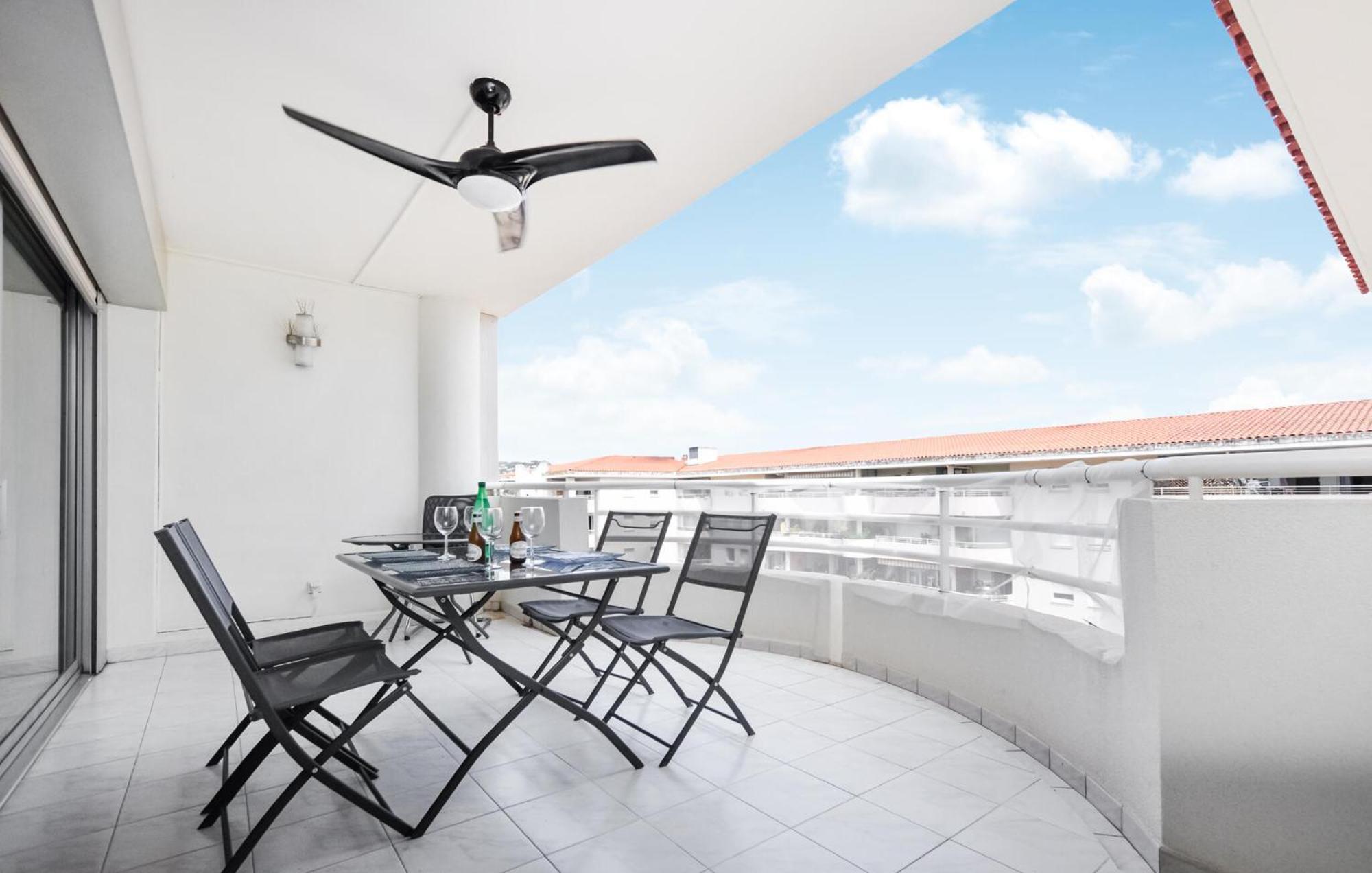 1 Bedroom Stunning In *